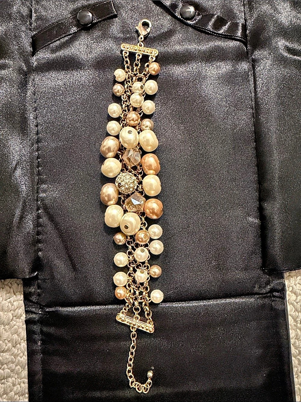 Beaded Charm Bracelet in Gold & White